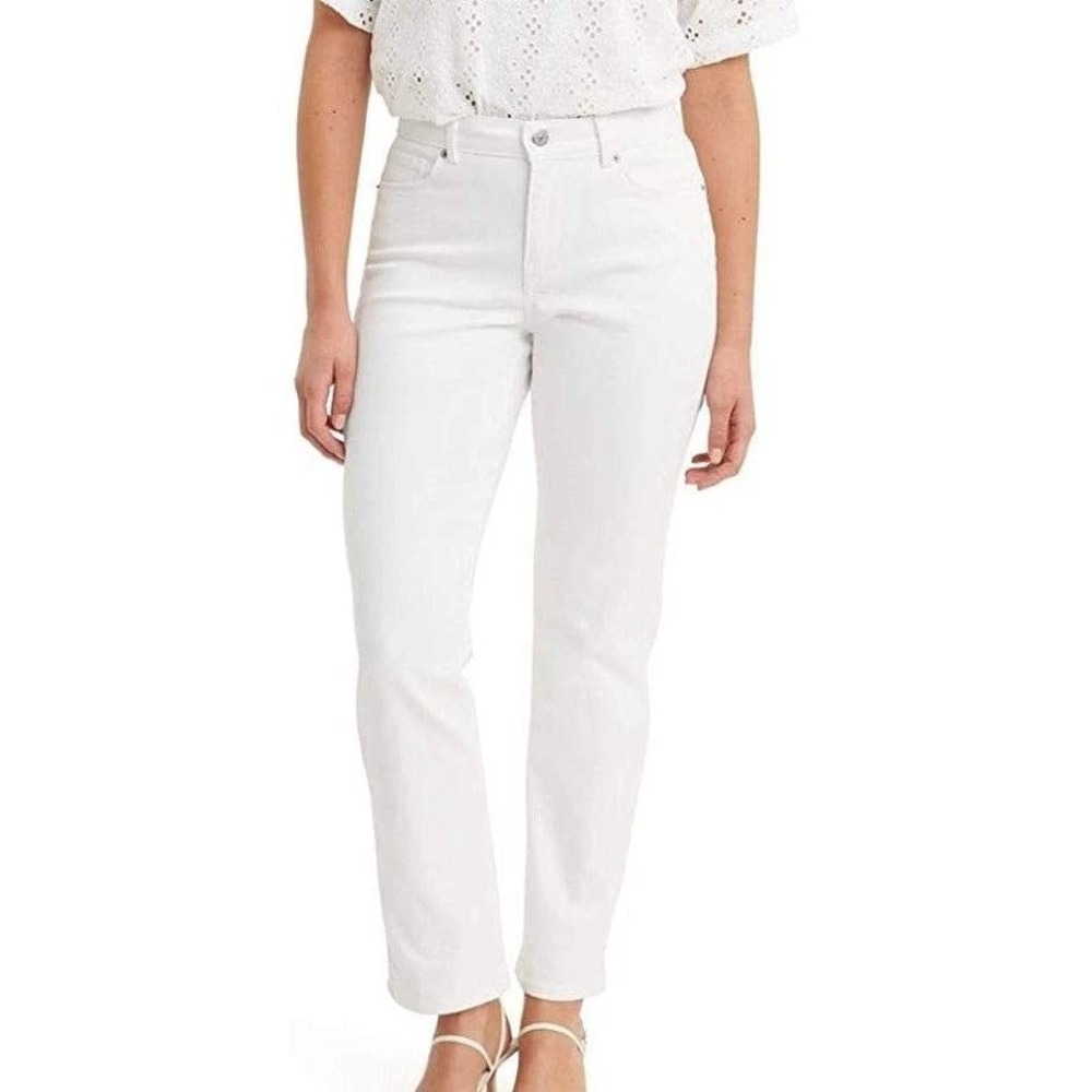 NWT Levi's Classic Straight Jeans Women's 29 White Cotton Stretch